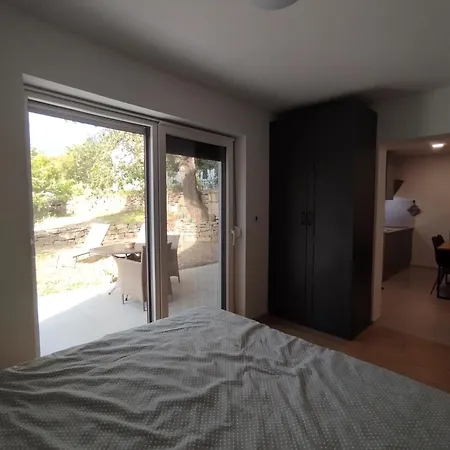 Apartma Pod Hrastom Lägenhet
