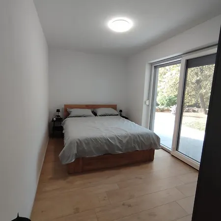 Apartma Pod Hrastom Lägenhet Koper