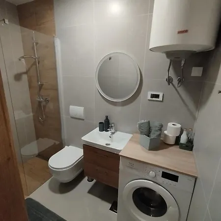 Apartma Pod Hrastom * Koper